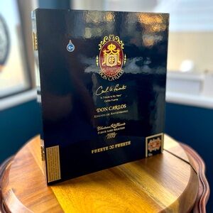Limited Edition Arturo Fuente/Don Carlos Edicion de Aniversario Cigar Box